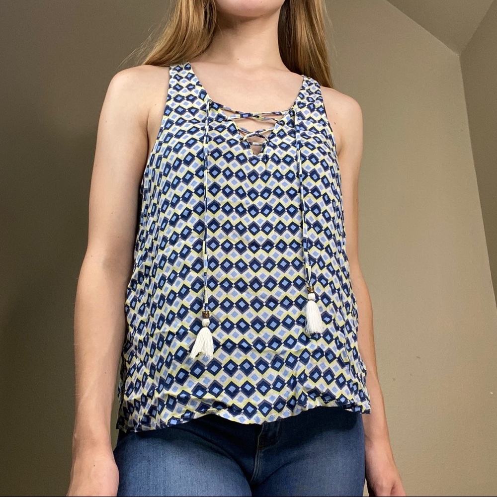Aéropostale flowy lace up blouse tank